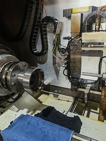 KAPP NILES VX 55 – Tecnología alemana para el rectificado preciso de engranajes tipo disco y cubo